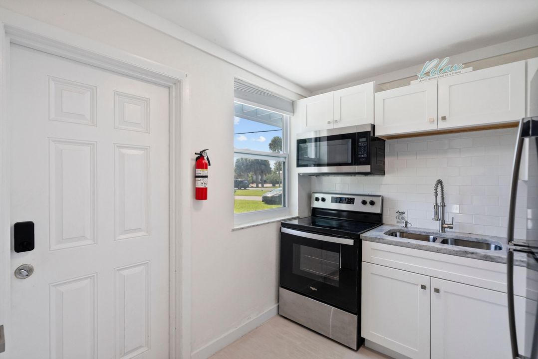 В аренду: $2,200 (1 спален, 1 ванн, 480 Квадратных фут)