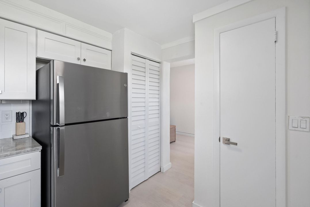 В аренду: $2,200 (1 спален, 1 ванн, 480 Квадратных фут)