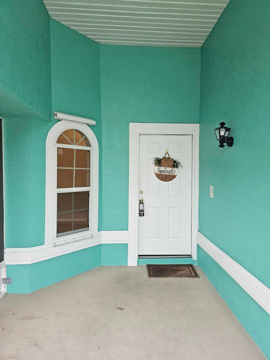 For Sale: $459,000 (3 beds, 2 baths, 1585 Square Feet)