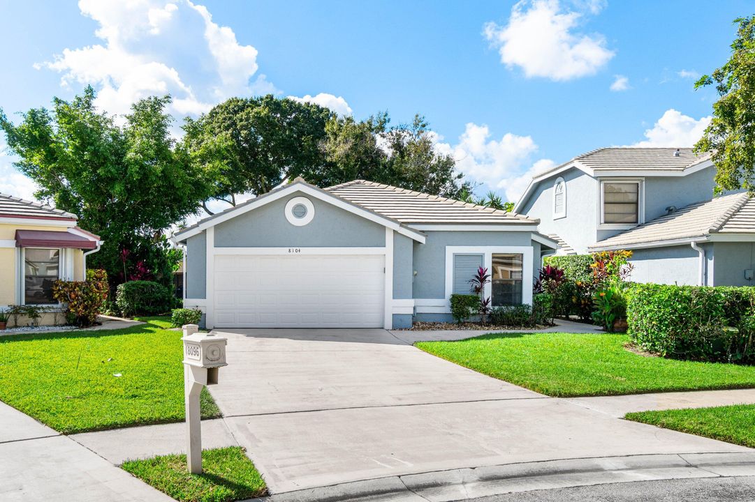 For Sale: $465,000 (2 beds, 2 baths, 1546 Square Feet)