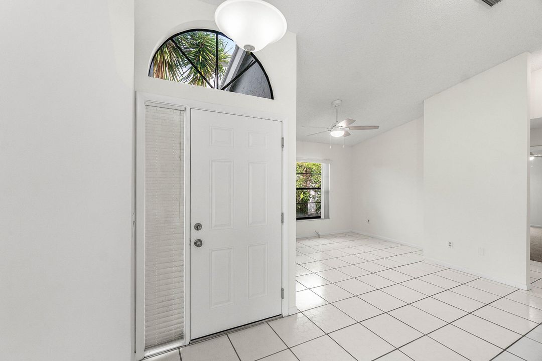 For Sale: $465,000 (2 beds, 2 baths, 1546 Square Feet)