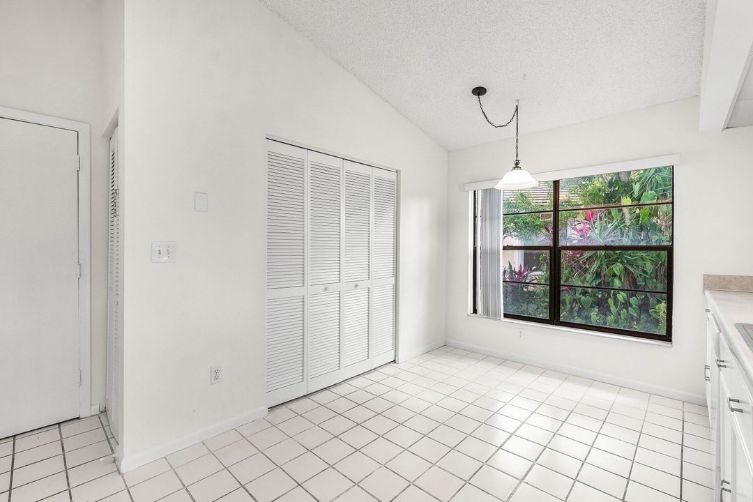 For Sale: $465,000 (2 beds, 2 baths, 1546 Square Feet)