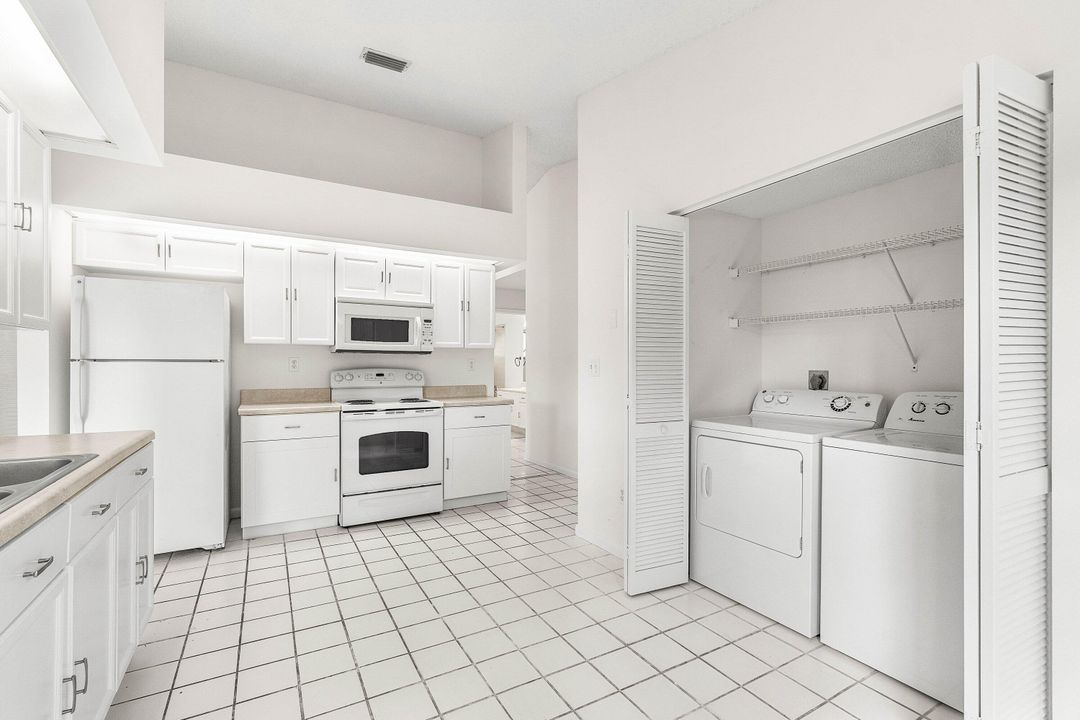 For Sale: $465,000 (2 beds, 2 baths, 1546 Square Feet)