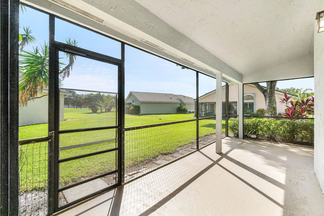 For Sale: $465,000 (2 beds, 2 baths, 1546 Square Feet)