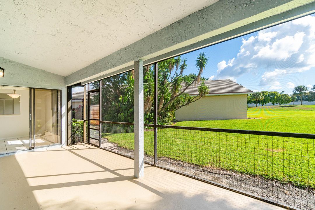 For Sale: $465,000 (2 beds, 2 baths, 1546 Square Feet)