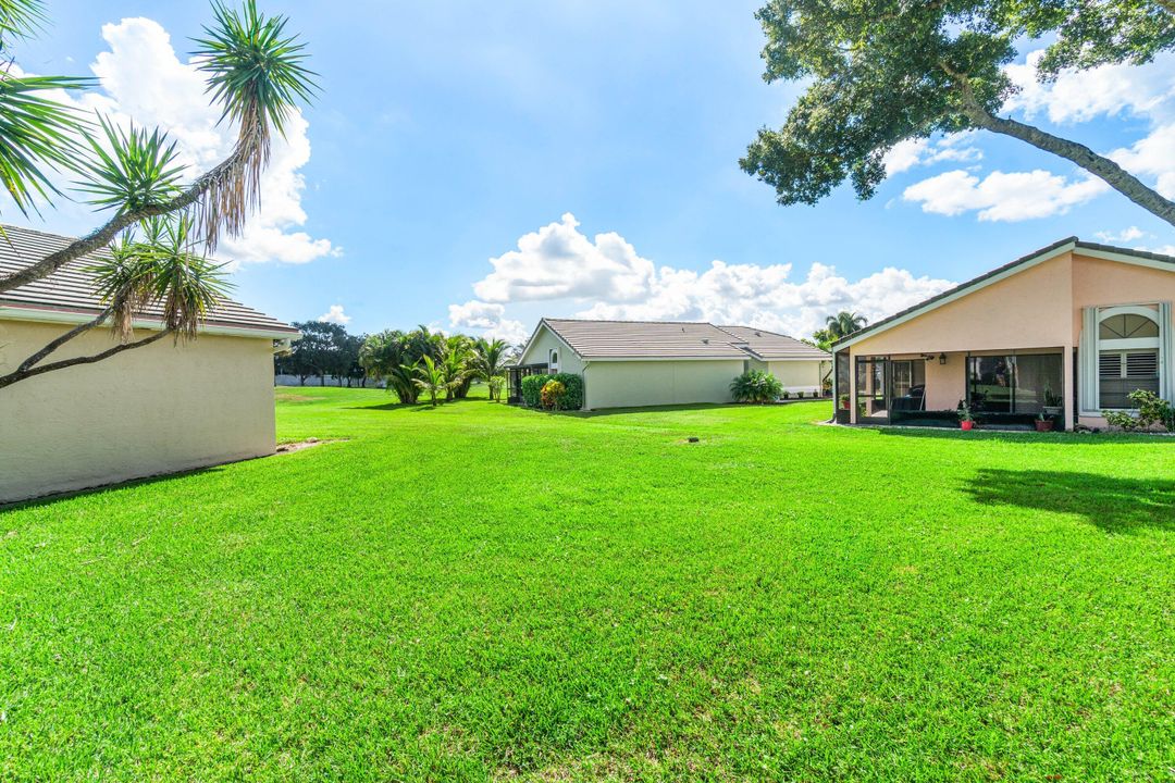 For Sale: $465,000 (2 beds, 2 baths, 1546 Square Feet)