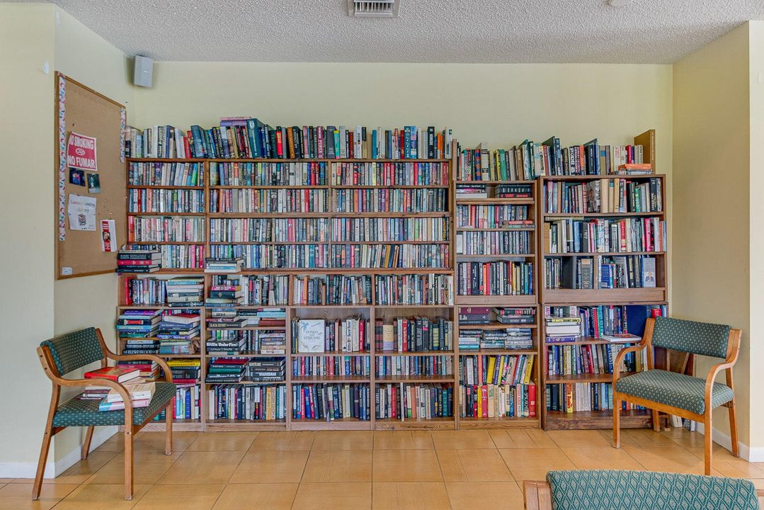 For Sale: $465,000 (2 beds, 2 baths, 1546 Square Feet)