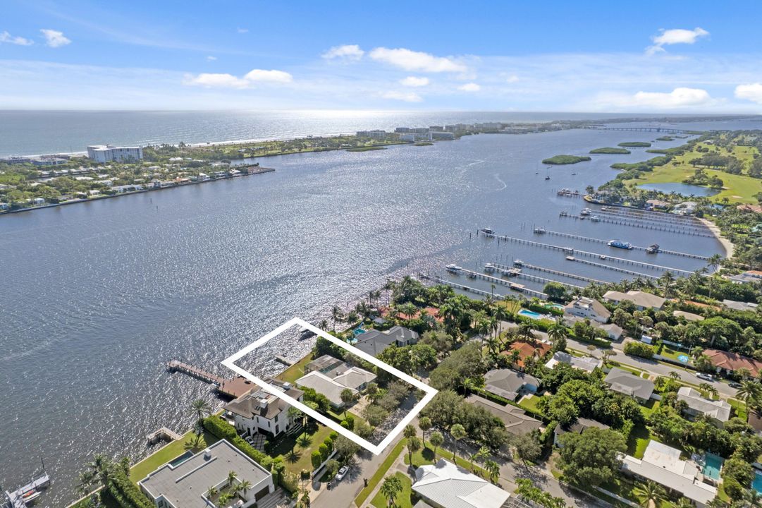 For Sale: $4,750,000 (4 beds, 2 baths, 2526 Square Feet)