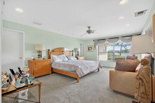 For Sale: $945,000 (2 beds, 2 baths, 2887 Square Feet)