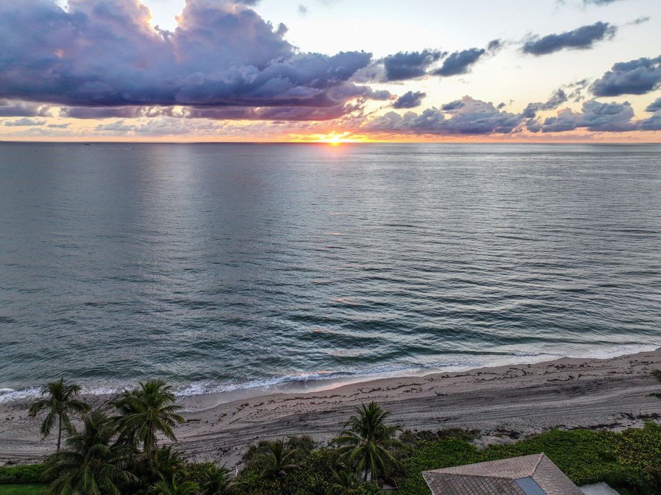 For Sale: $1,450,000 (3 beds, 3 baths, 2152 Square Feet)