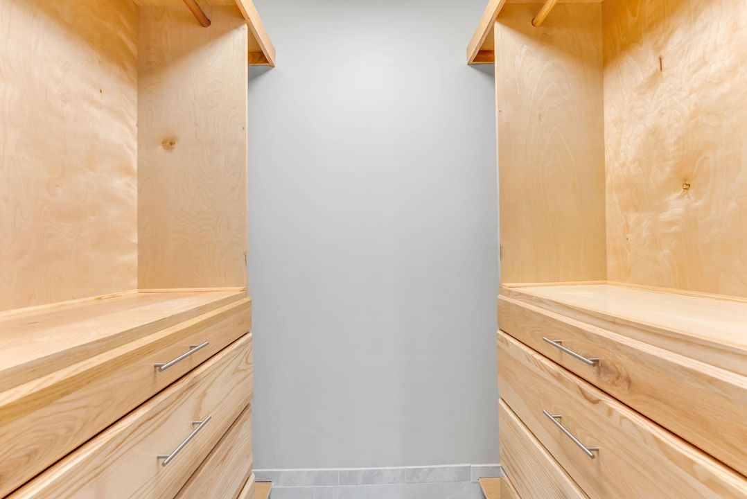 For Sale: $850,000 (3 beds, 2 baths, 1856 Square Feet)