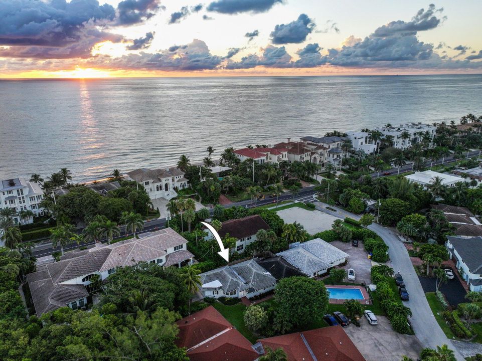 For Sale: $1,450,000 (3 beds, 3 baths, 2152 Square Feet)