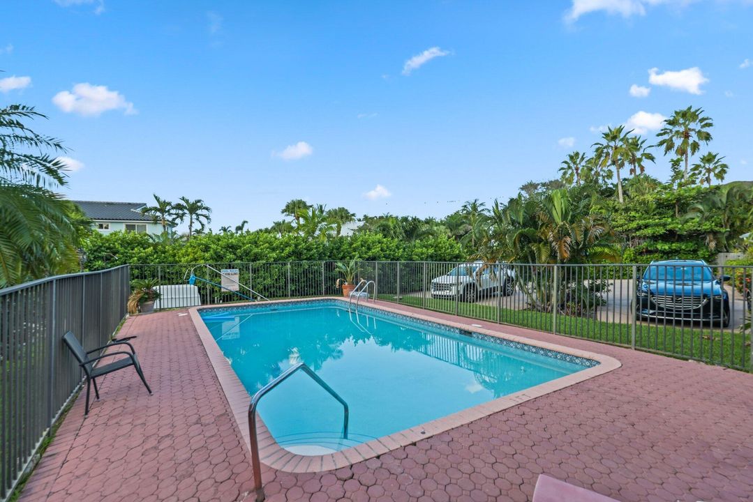 For Sale: $1,450,000 (3 beds, 3 baths, 2152 Square Feet)