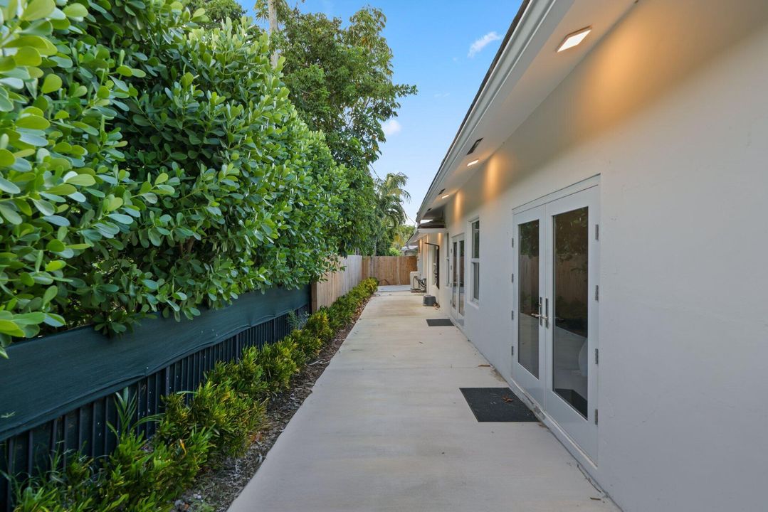 For Sale: $1,450,000 (3 beds, 3 baths, 2152 Square Feet)