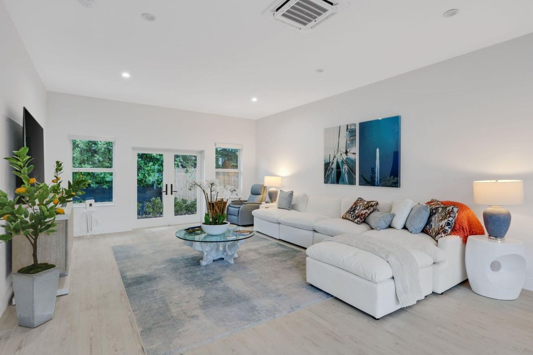 For Sale: $1,450,000 (3 beds, 3 baths, 2152 Square Feet)