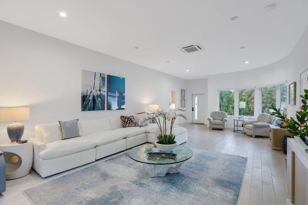 For Sale: $1,450,000 (3 beds, 3 baths, 2152 Square Feet)