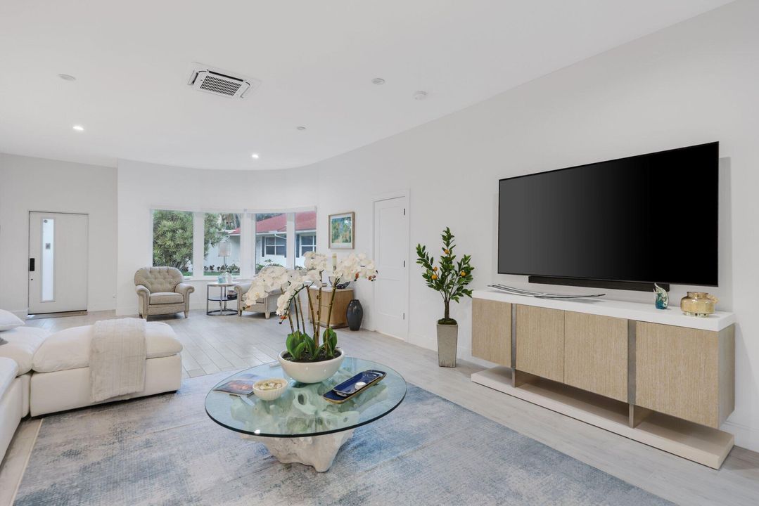 For Sale: $1,450,000 (3 beds, 3 baths, 2152 Square Feet)