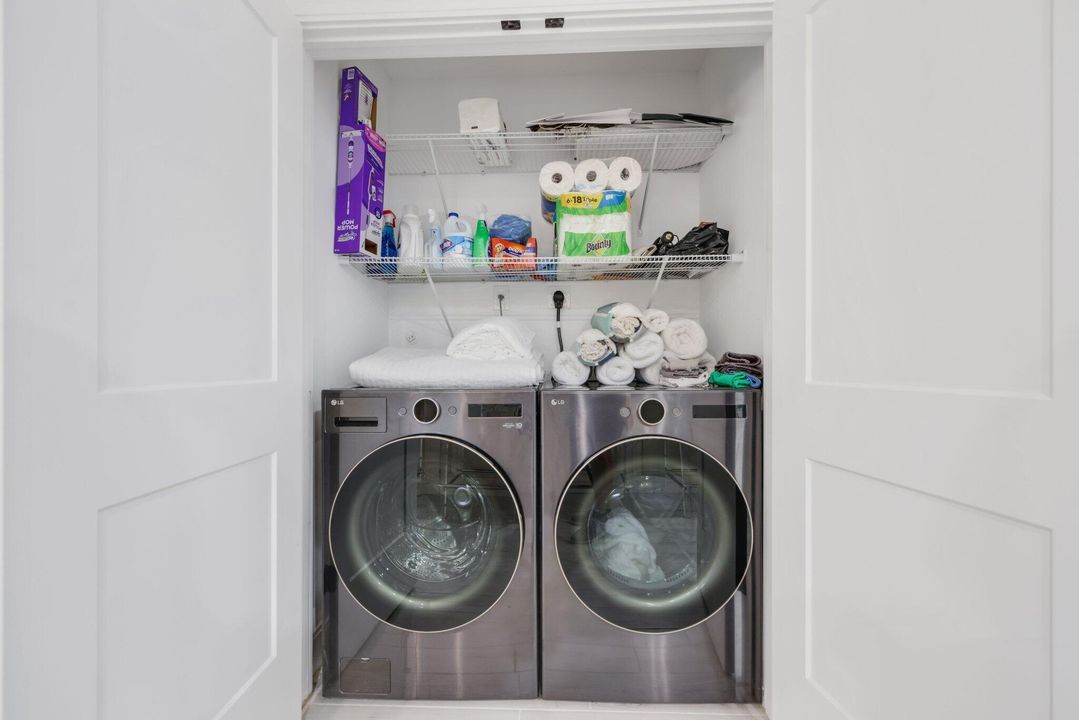 For Sale: $1,450,000 (3 beds, 3 baths, 2152 Square Feet)