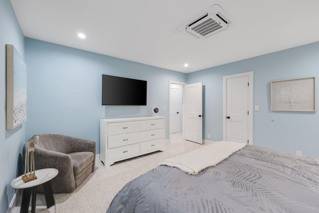 For Sale: $1,450,000 (3 beds, 3 baths, 2152 Square Feet)