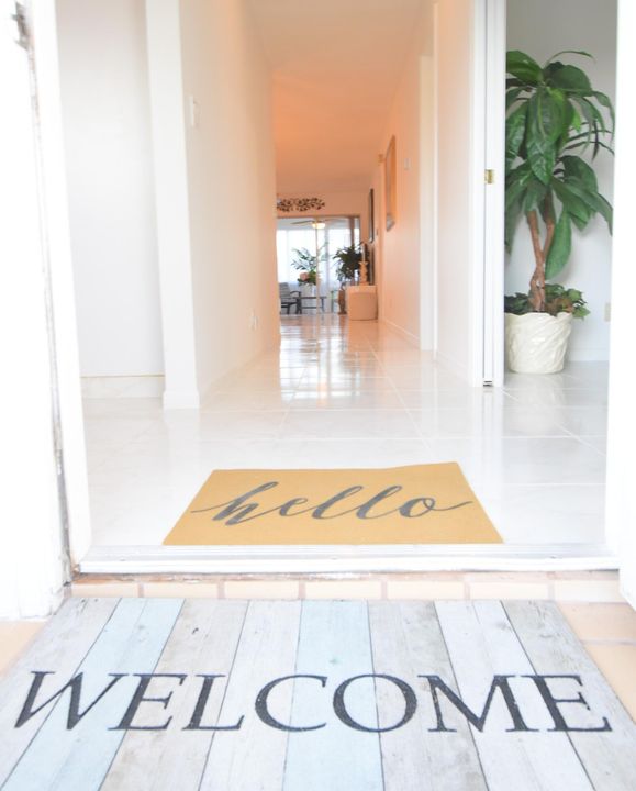 合同活跃: $234,900 (2 贝兹, 2 浴室, 1050 平方英尺)