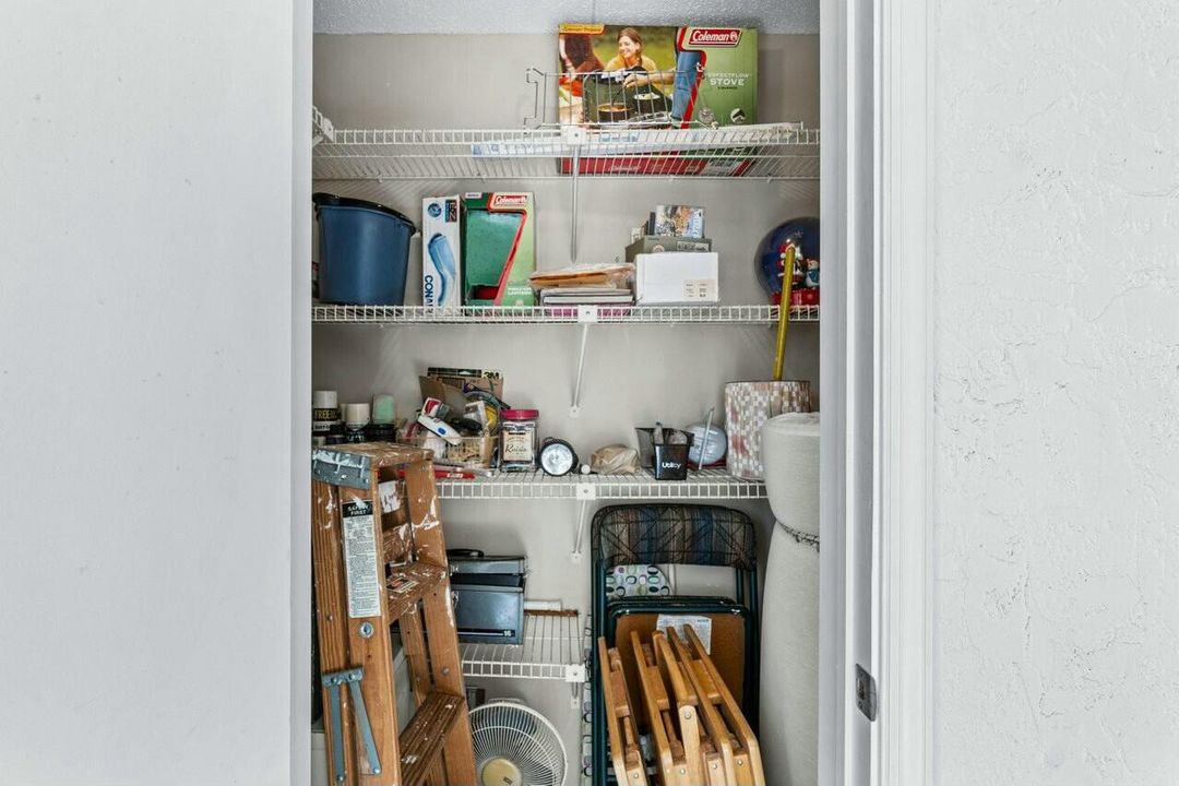 For Rent: $1,800 (2 beds, 2 baths, 1160 Square Feet)