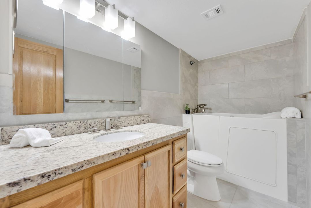 For Sale: $850,000 (3 beds, 2 baths, 1856 Square Feet)