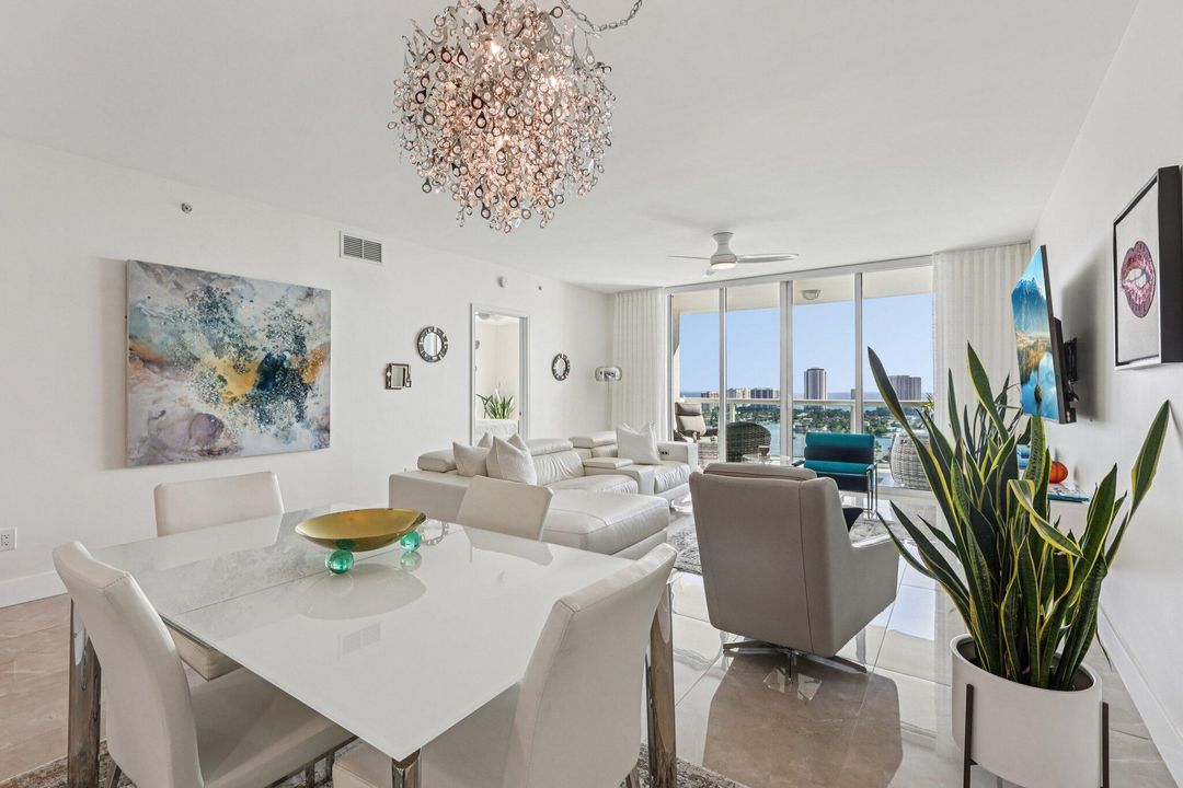 For Rent: $6,500 (2 beds, 2 baths, 1818 Square Feet)