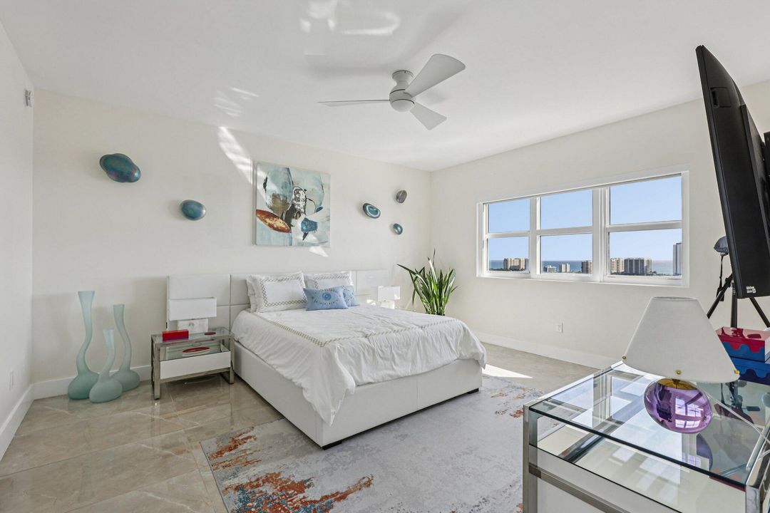 For Rent: $6,500 (2 beds, 2 baths, 1818 Square Feet)