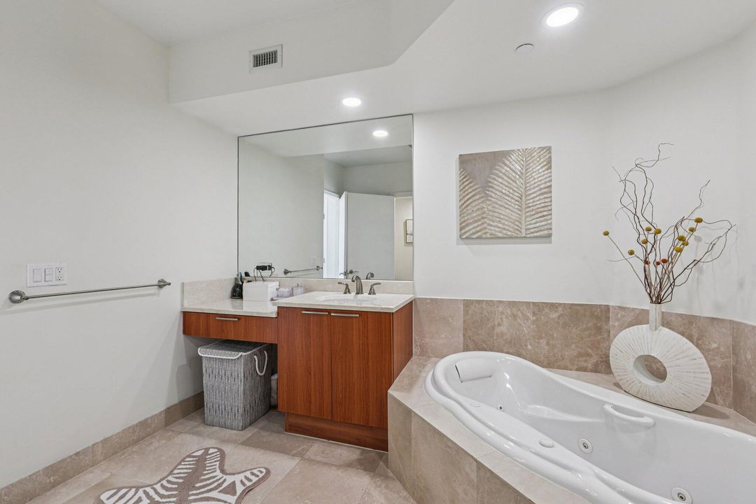 For Rent: $6,500 (2 beds, 2 baths, 1818 Square Feet)