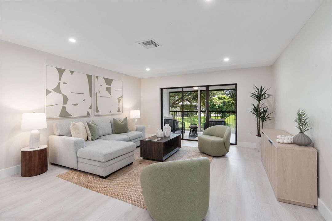 For Sale: $199,900 (2 beds, 2 baths, 1496 Square Feet)