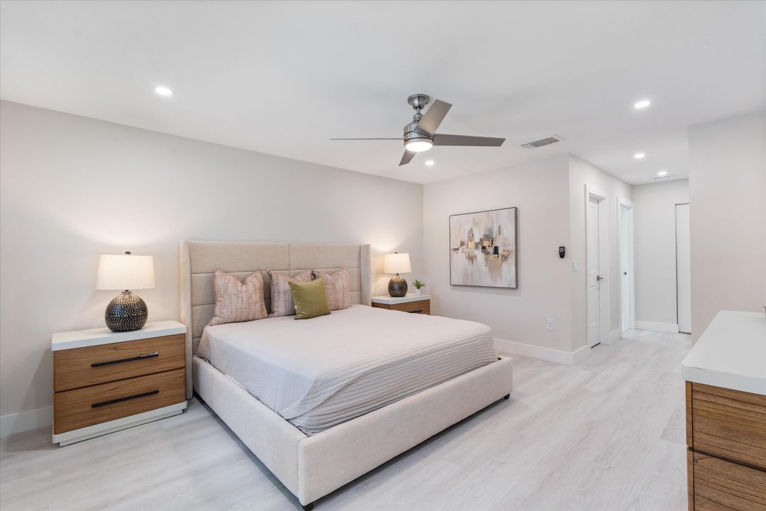 For Sale: $199,900 (2 beds, 2 baths, 1496 Square Feet)