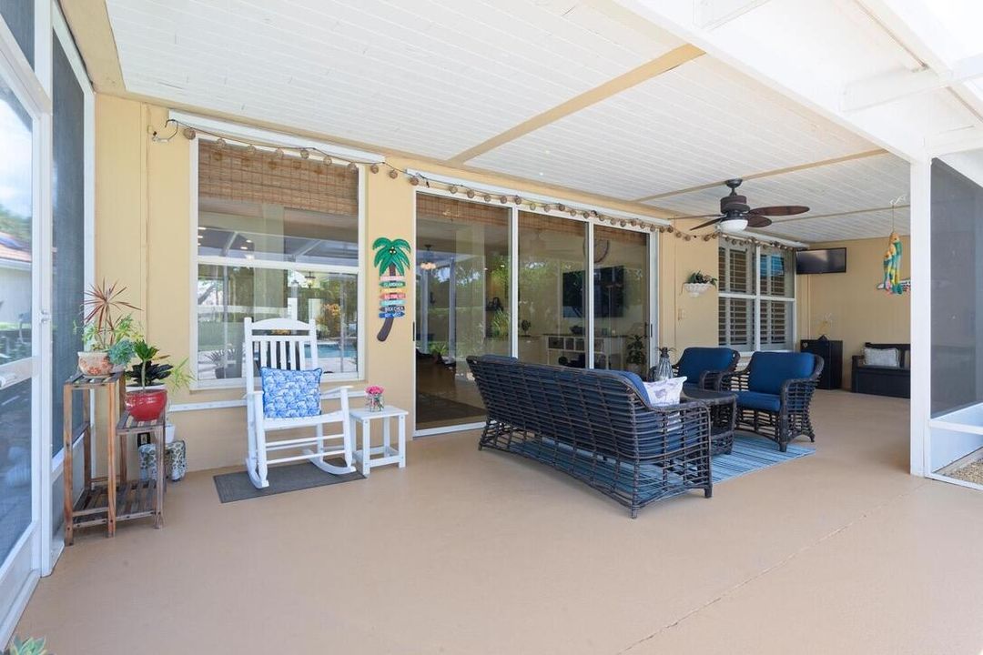 For Sale: $875,000 (3 beds, 2 baths, 1975 Square Feet)