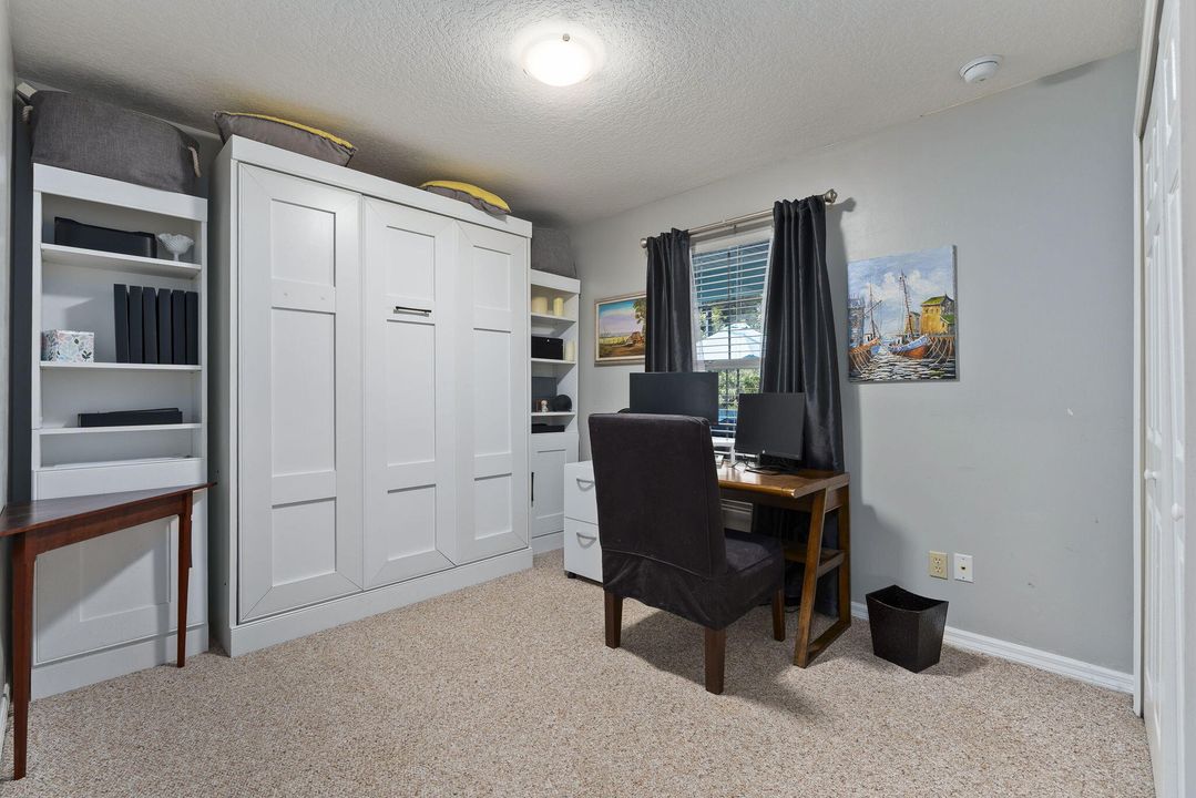 Active With Contract: $489,900 (3 beds, 2 baths, 1500 Square Feet)