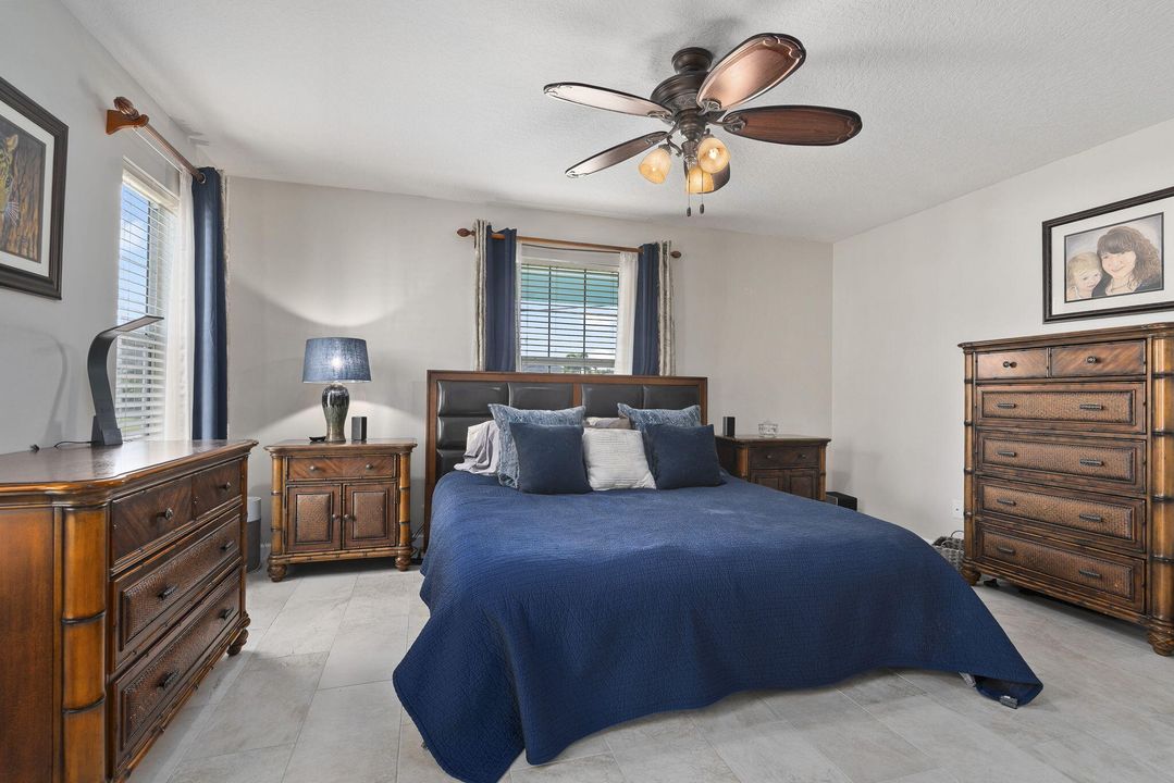 Active With Contract: $489,900 (3 beds, 2 baths, 1500 Square Feet)