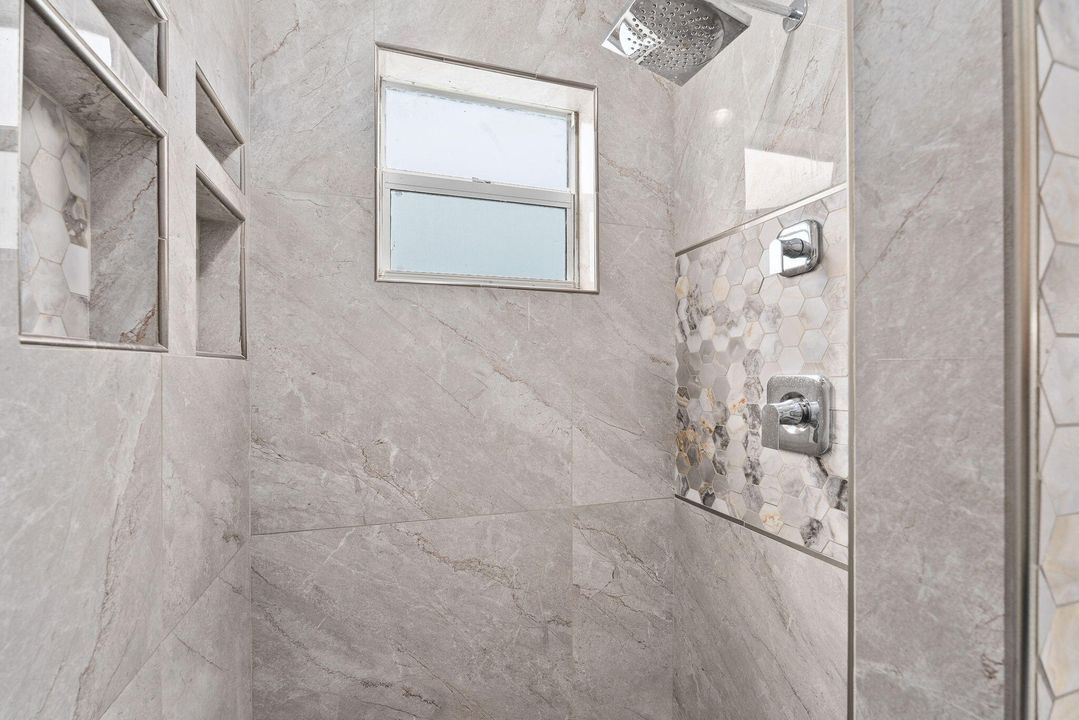 Active With Contract: $489,900 (3 beds, 2 baths, 1500 Square Feet)