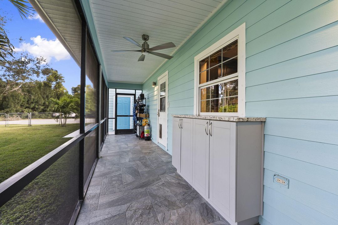 Active With Contract: $489,900 (3 beds, 2 baths, 1500 Square Feet)