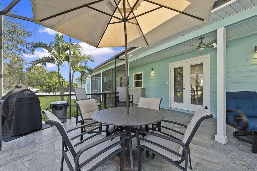 Active With Contract: $489,900 (3 beds, 2 baths, 1500 Square Feet)