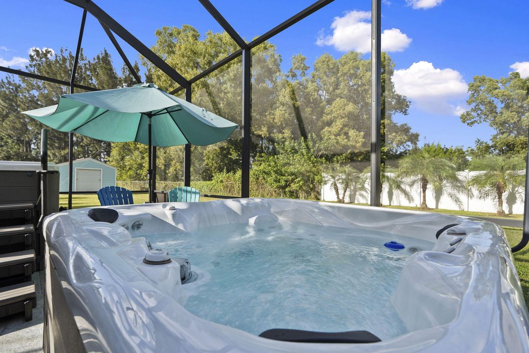 Active With Contract: $489,900 (3 beds, 2 baths, 1500 Square Feet)