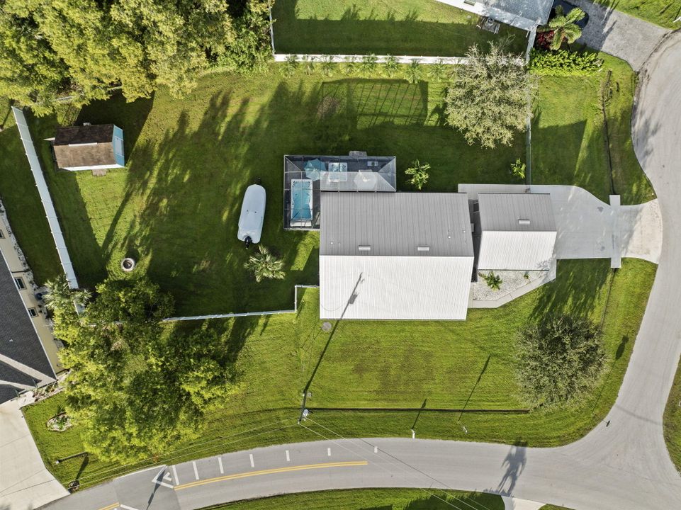 Active With Contract: $489,900 (3 beds, 2 baths, 1500 Square Feet)