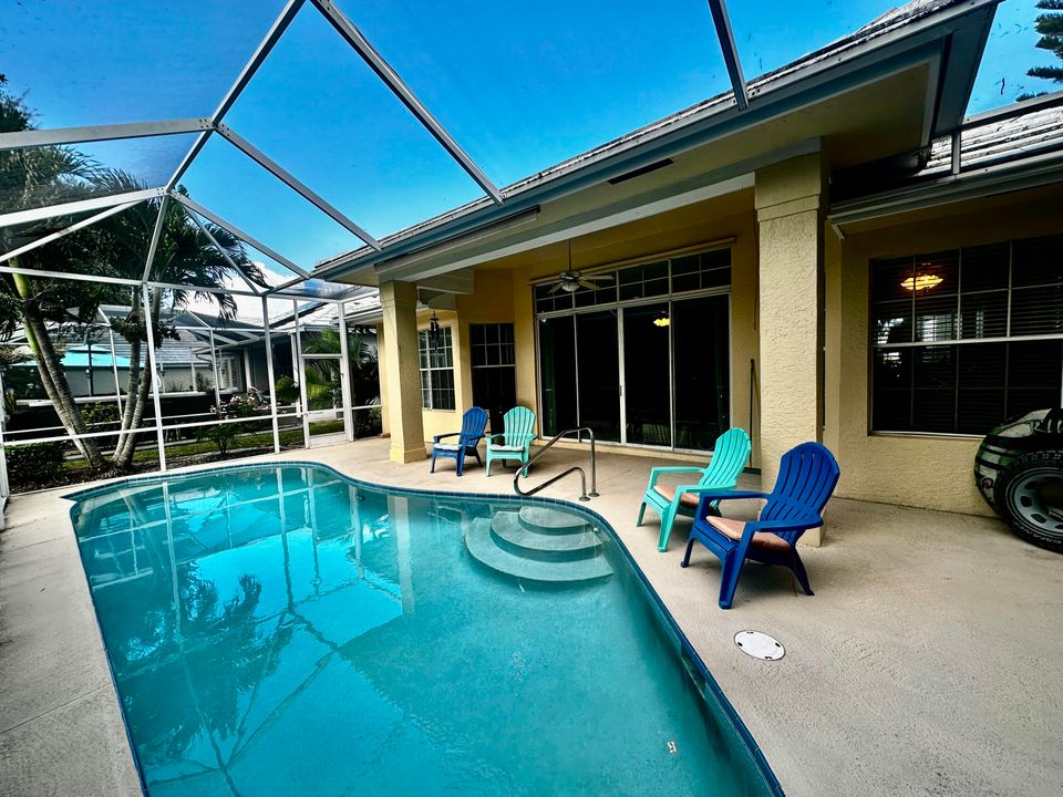 For Sale: $365,000 (3 beds, 2 baths, 1728 Square Feet)