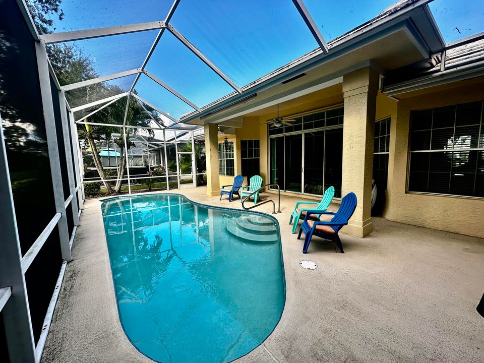 For Sale: $365,000 (3 beds, 2 baths, 1728 Square Feet)