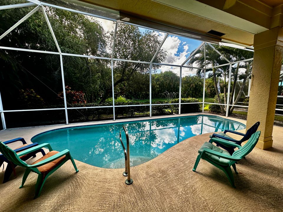 For Sale: $365,000 (3 beds, 2 baths, 1728 Square Feet)