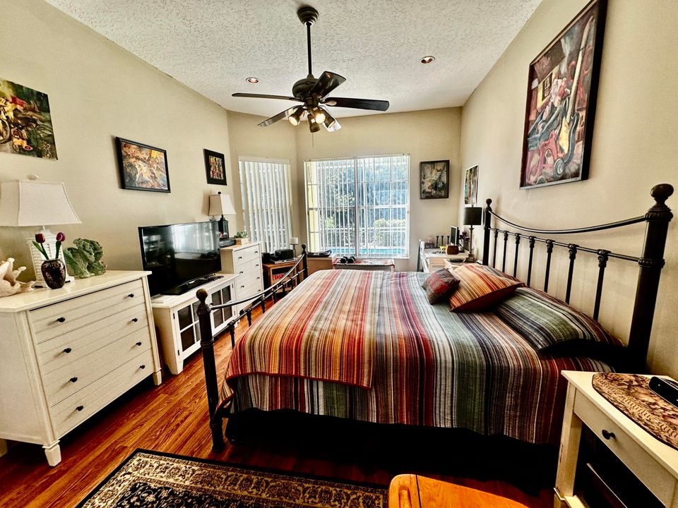 For Sale: $365,000 (3 beds, 2 baths, 1728 Square Feet)