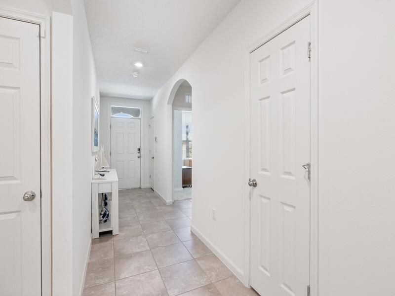 待售: $379,000 (4 贝兹, 2 浴室, 1934 平方英尺)