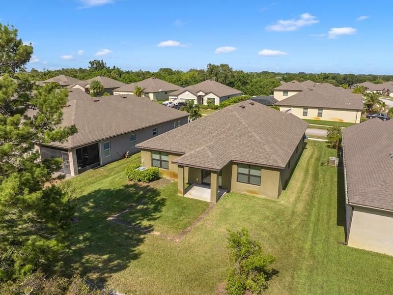 待售: $379,000 (4 贝兹, 2 浴室, 1934 平方英尺)