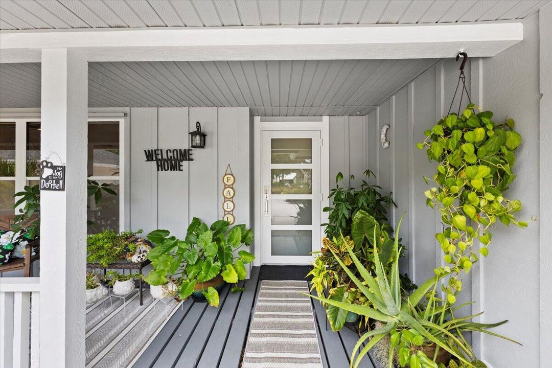 На продажу: $799,000 (4 спален, 2 ванн, 2402 Квадратных фут)