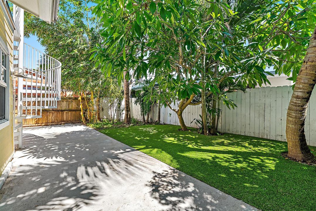 For Sale: $900,000 (4 beds, 2 baths, 2230 Square Feet)