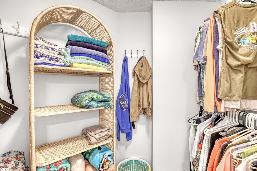 For Rent: $4,000 (2 beds, 2 baths, 1224 Square Feet)