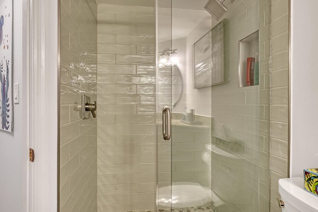 For Rent: $4,000 (2 beds, 2 baths, 1224 Square Feet)