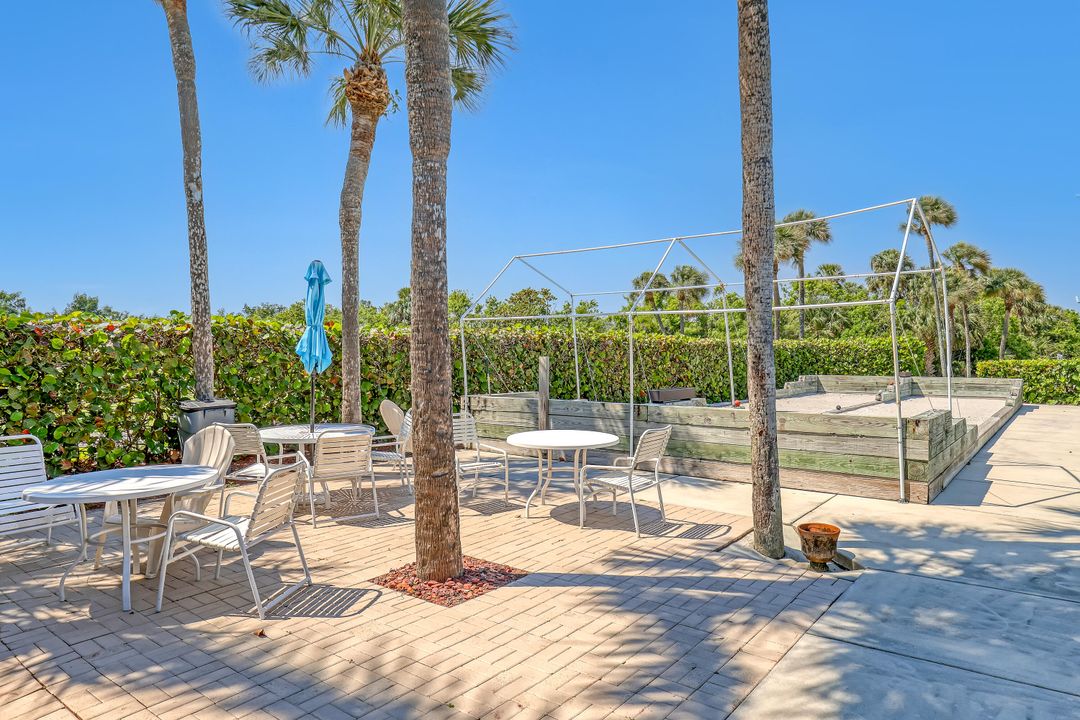 For Rent: $4,000 (2 beds, 2 baths, 1224 Square Feet)